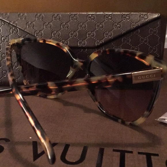 🔥Gucci🔥 - Picture 2 of 2